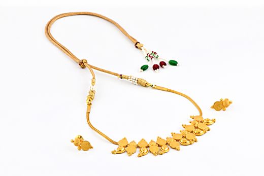 Madrasi Short Gold Necklace Set
